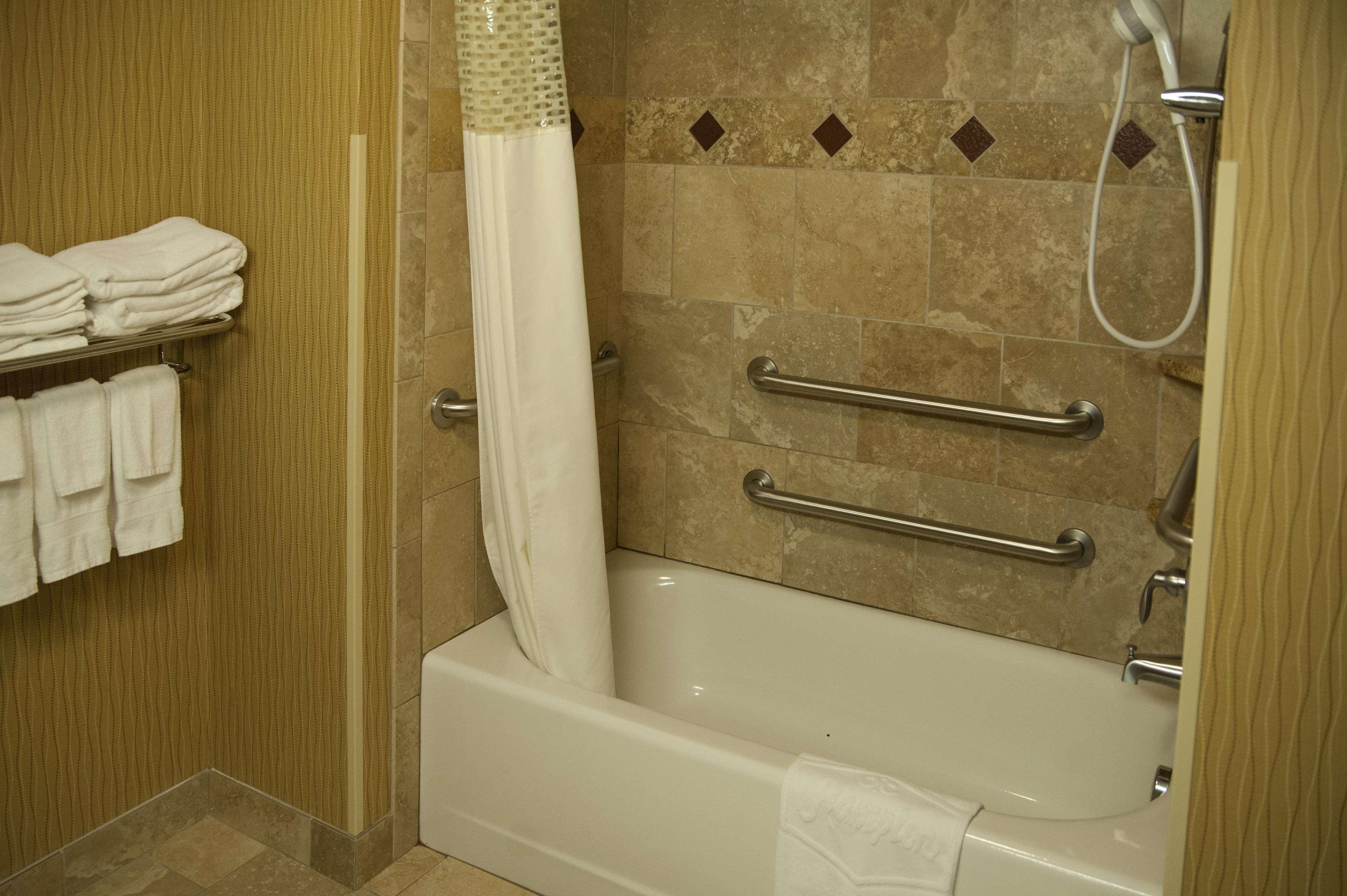 Hampton Inn & Suites Watertown Kültér fotó