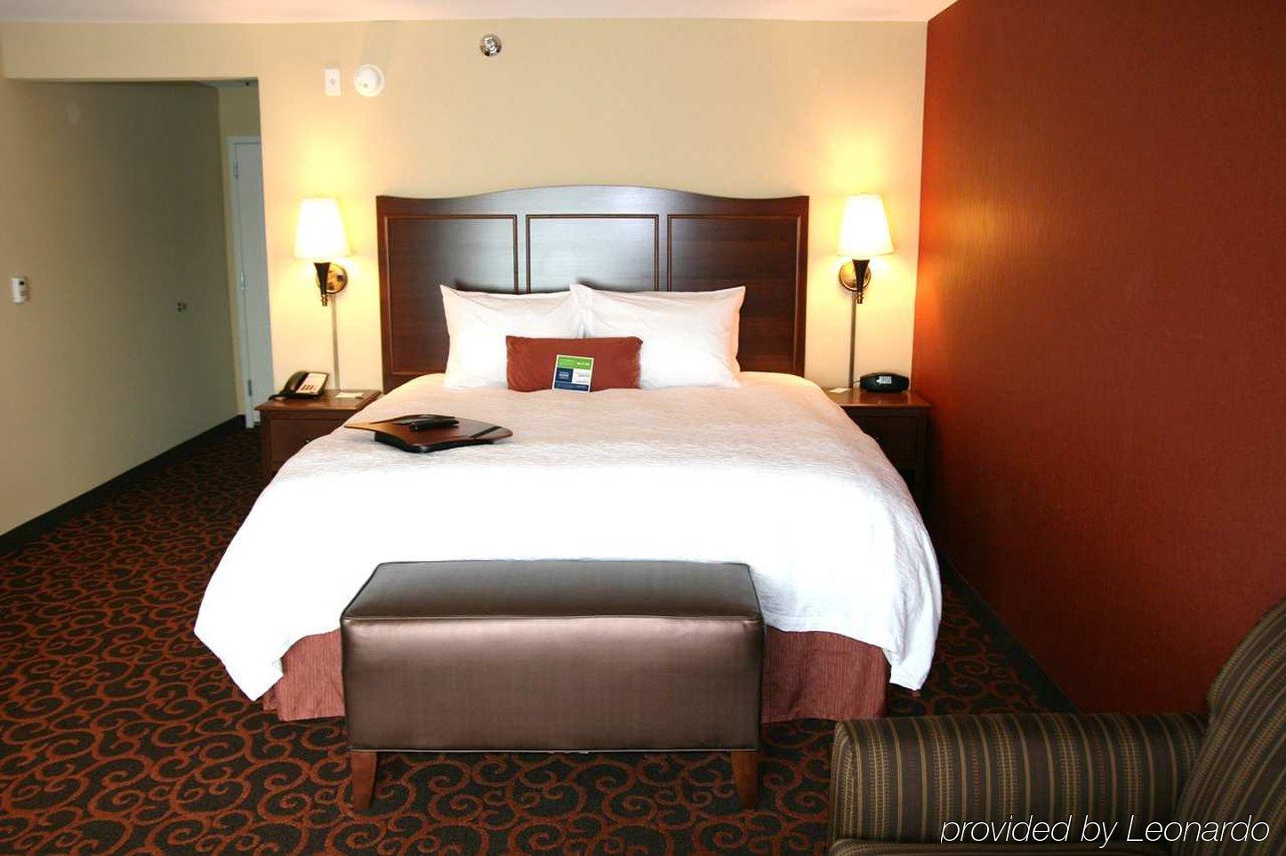 Hampton Inn & Suites Watertown Szoba fotó